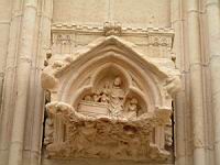 Lyon, Cathedrale Saint Jean, Porche, Protection de statue (3)